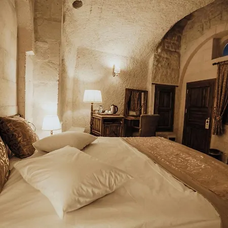 Kismet Cave Mansion 5* גורמה