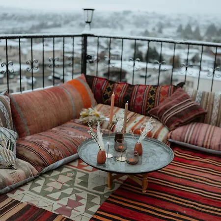 Kismet Cave Mansion Hotel