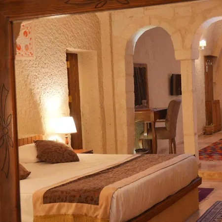 Hotel Kismet Cave Mansion