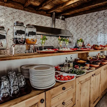 Kismet Cave Mansion 5*