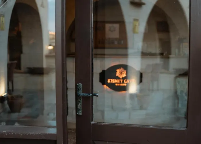 Otel Kismet Cave Mansion 5*