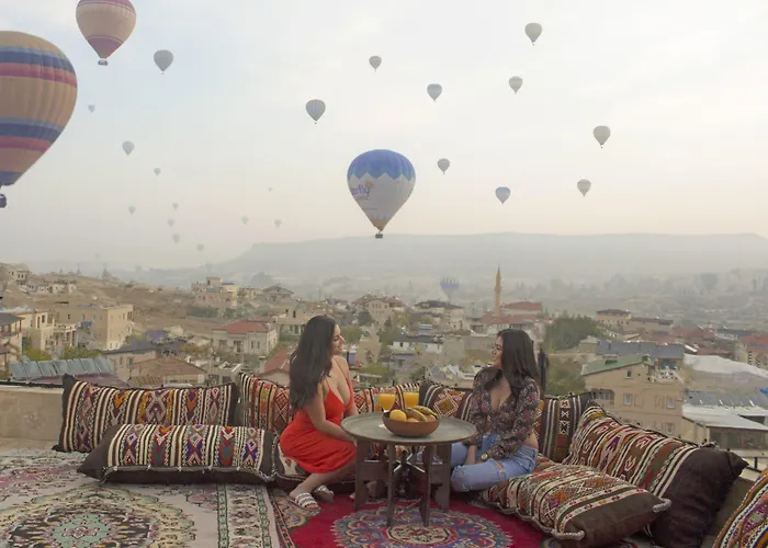 Otel Kismet Cave Mansion